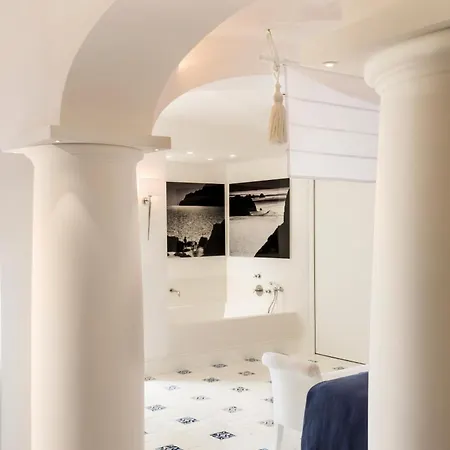Jumeirah Capri Palace Hotell 5*